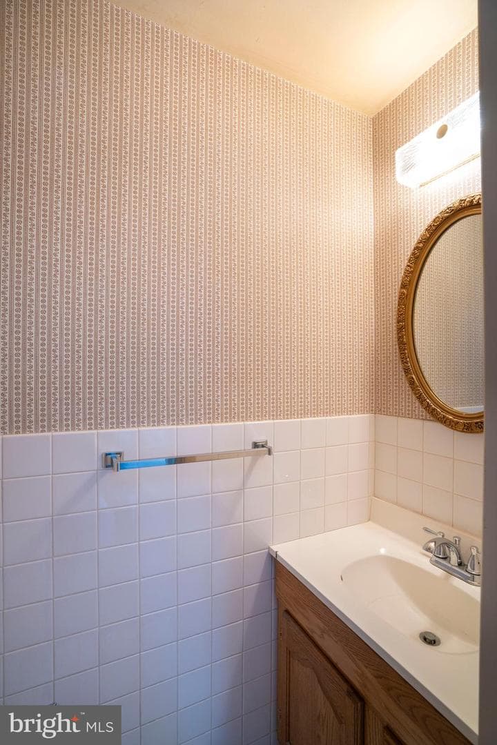 570 Galen Drive photo 11