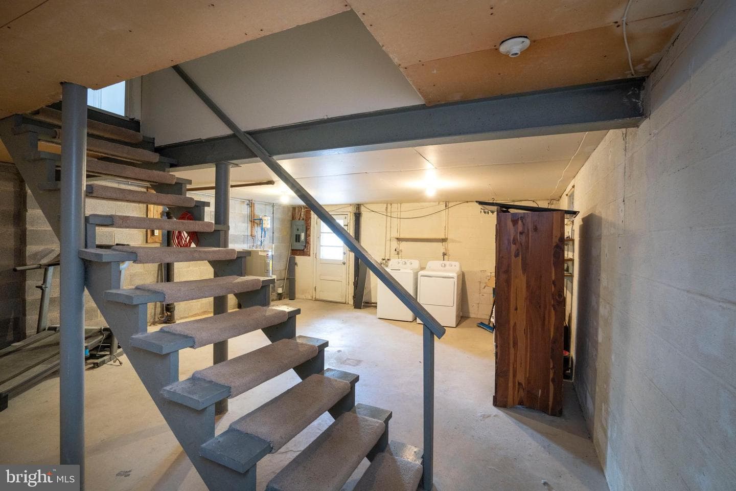 570 Galen Drive photo 33