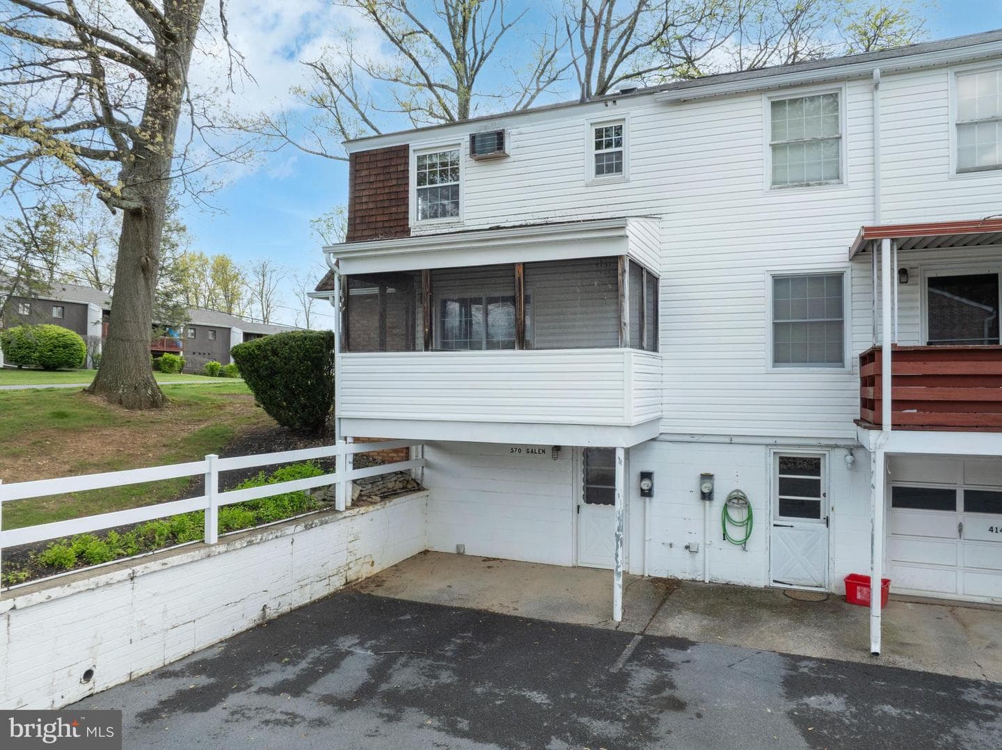 570 Galen Drive photo 39