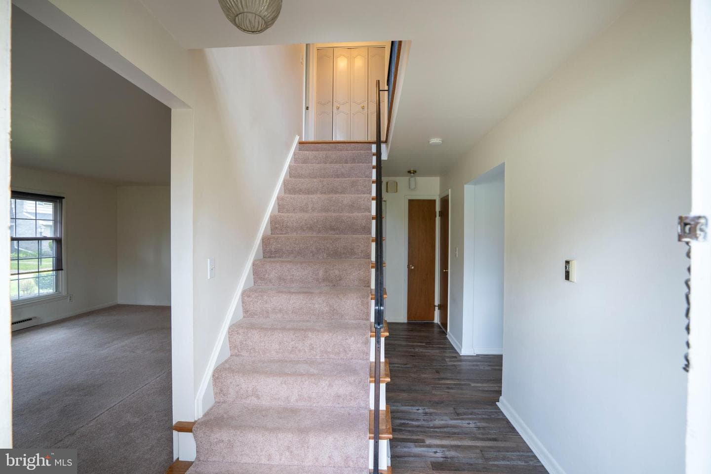 570 Galen Drive photo 5