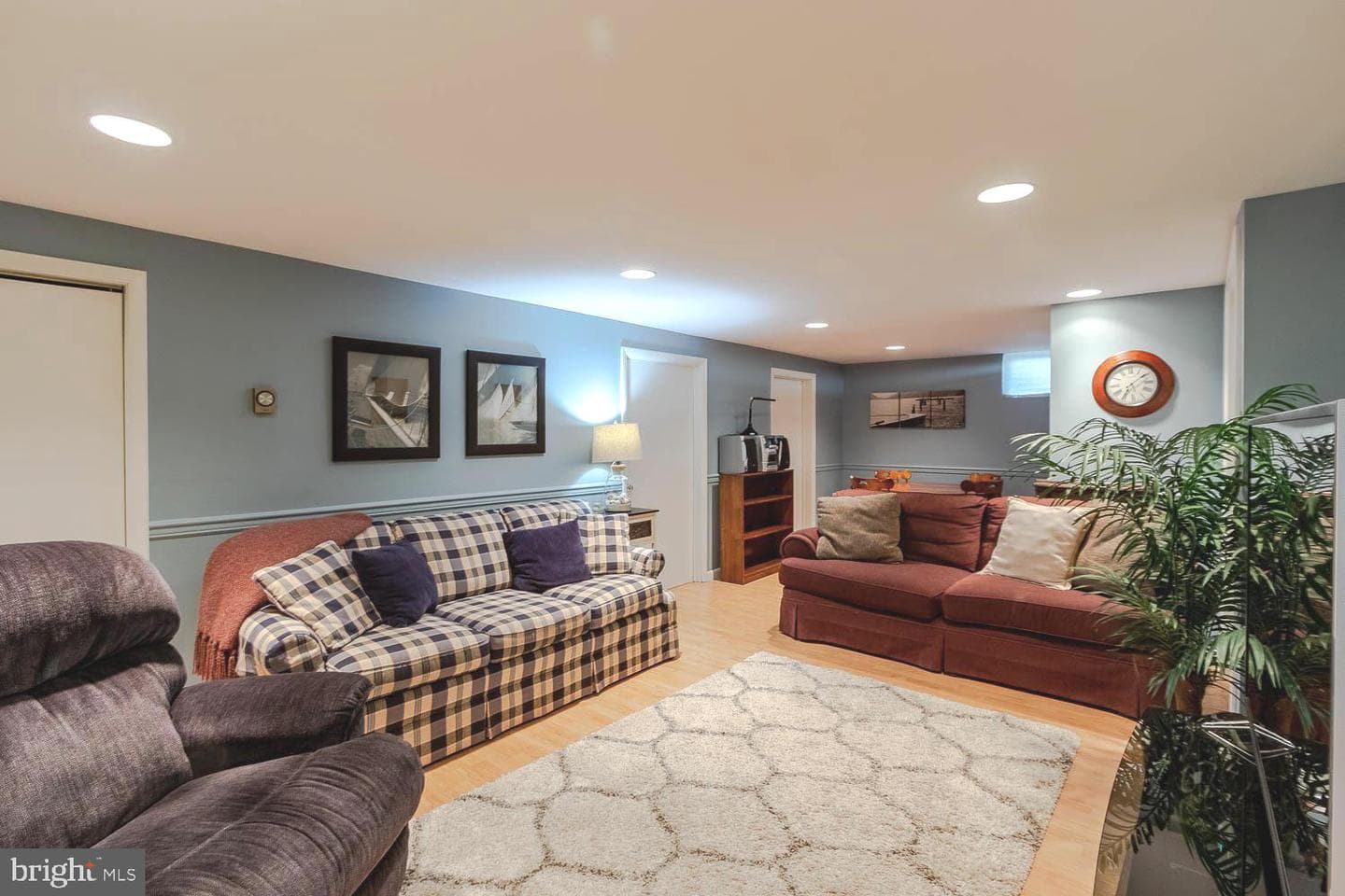 512 Montclair Lane photo 40
