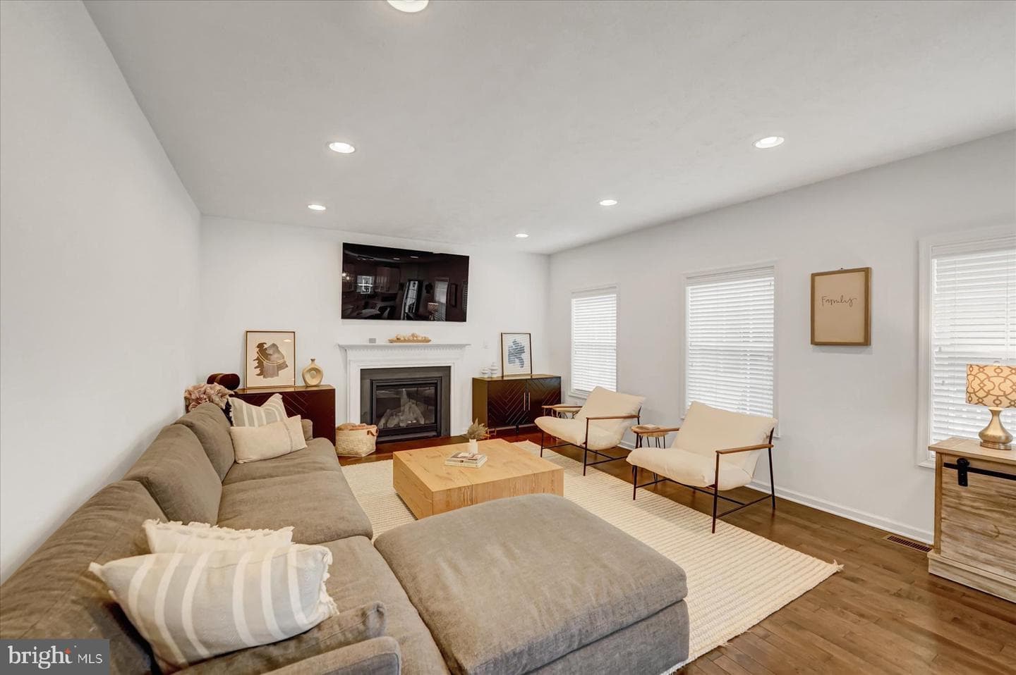 215 Glenndale Drive photo 15