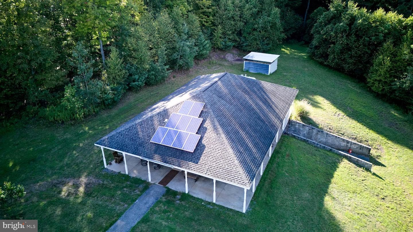 800 High Pines Lane, Port Matilda
