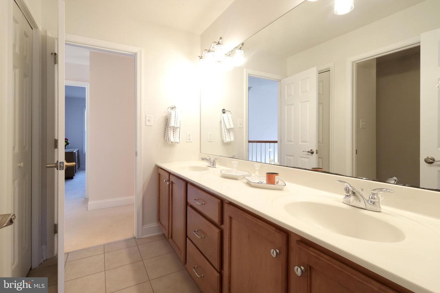 1272 Barnstable Lane photo 38