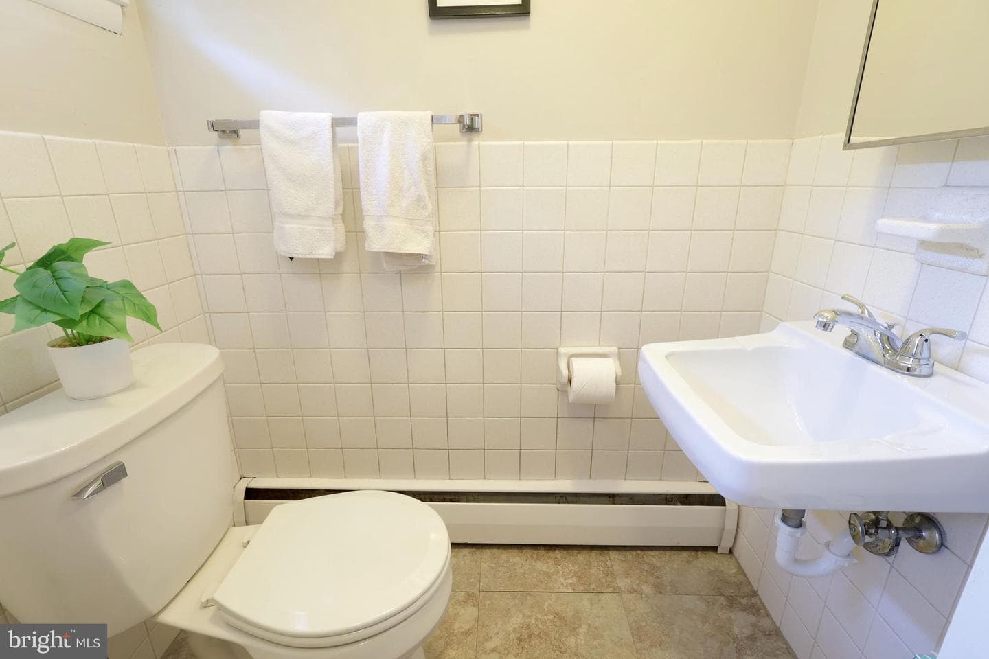 541 E McCormick Avenue photo 33