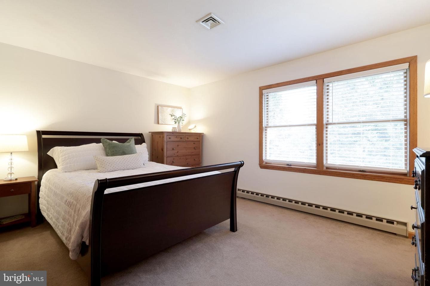 311 Goldfinch Drive photo 24