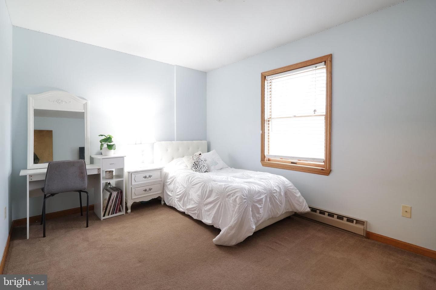 311 Goldfinch Drive photo 29