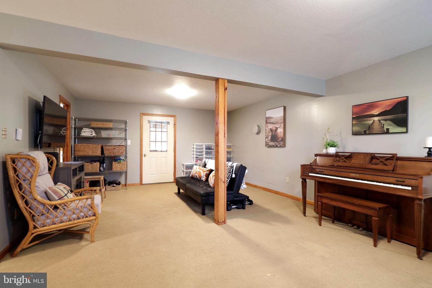 311 Goldfinch Drive photo 33