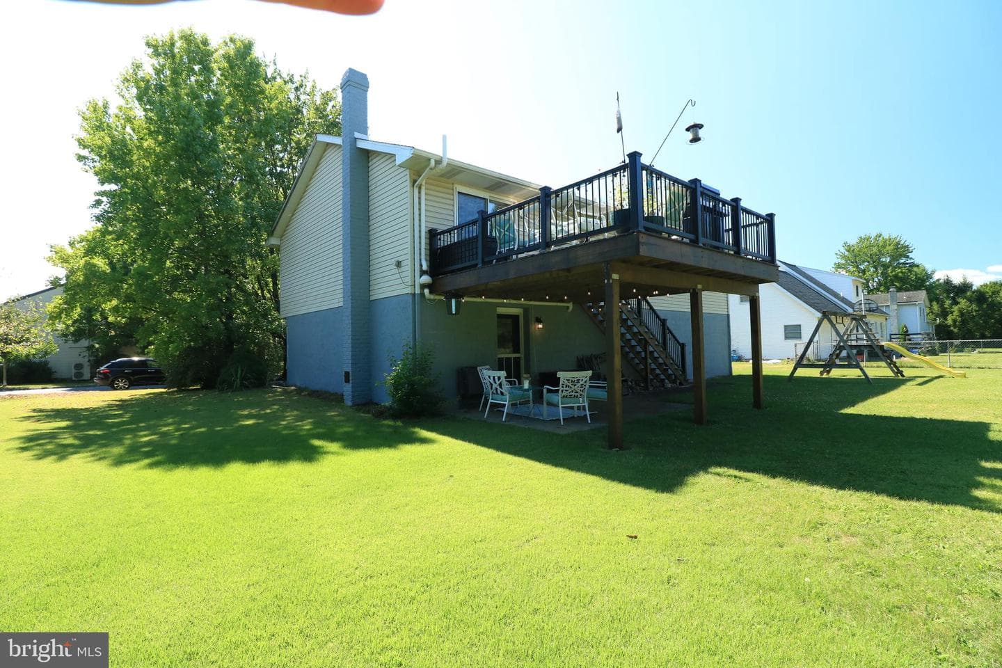 311 Goldfinch Drive photo 39