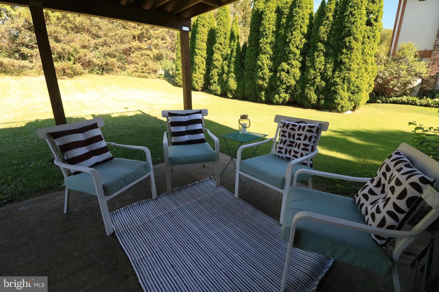 311 Goldfinch Drive photo 48