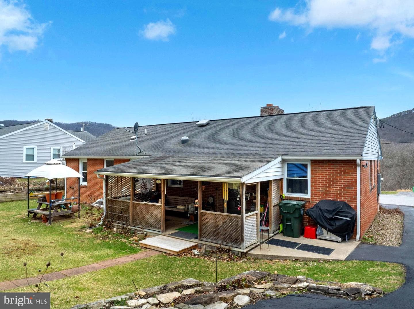 448 E Beaver Street photo 32
