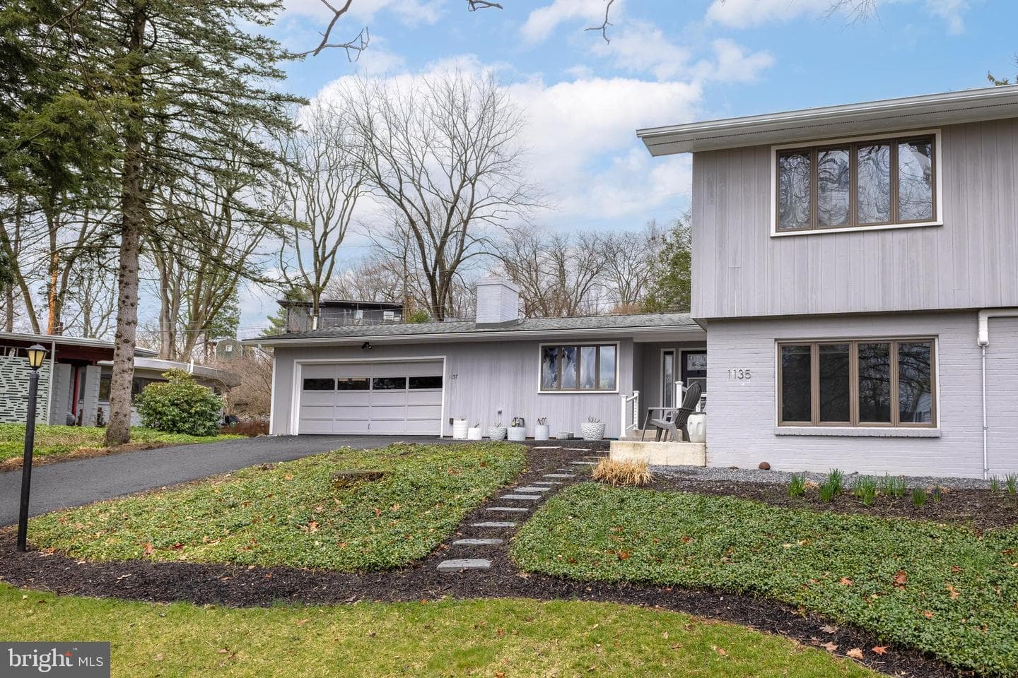 1137 Dorum Avenue photo 2
