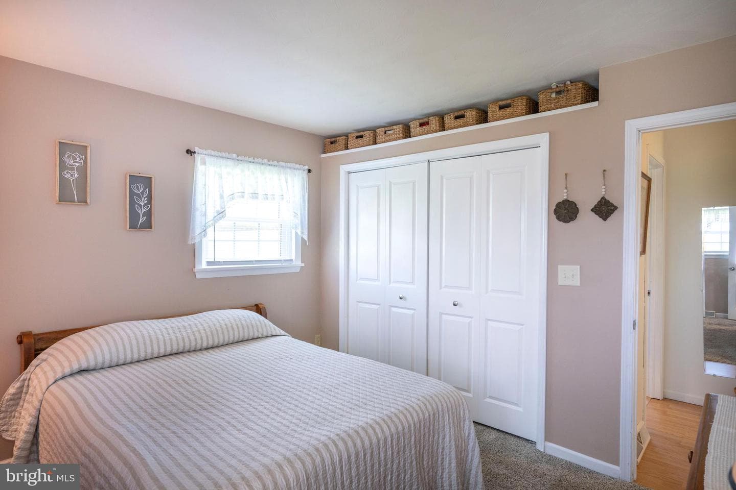 608 Blanchard Street photo 26