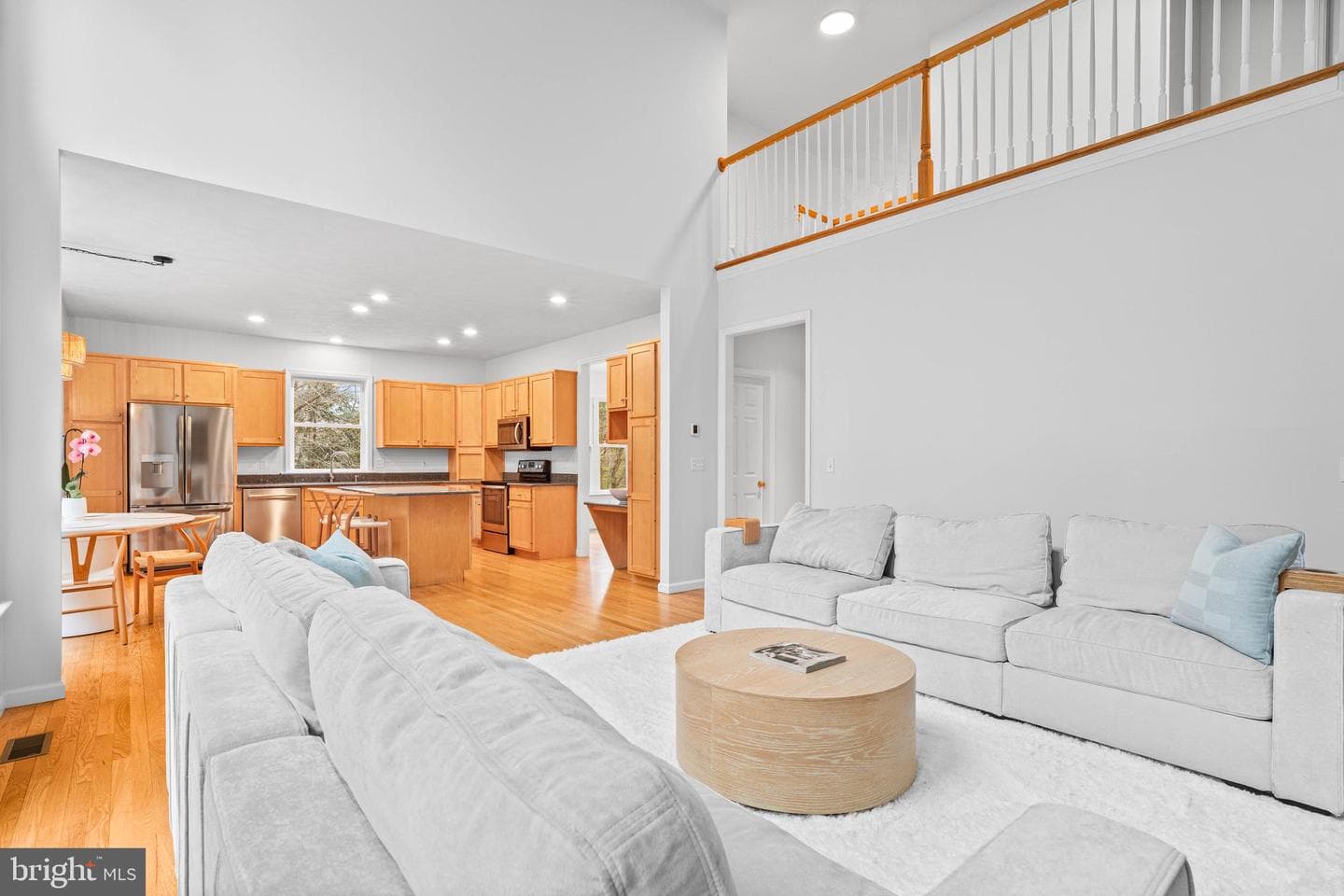190 Michael Road photo 22