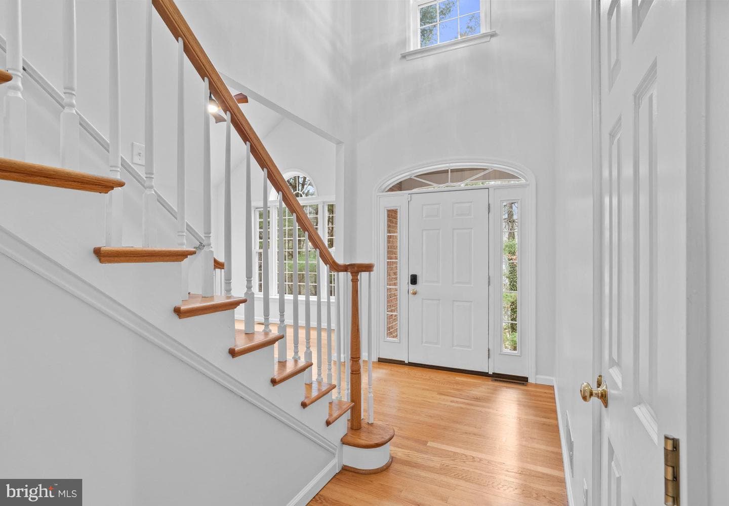 190 Michael Road photo 3