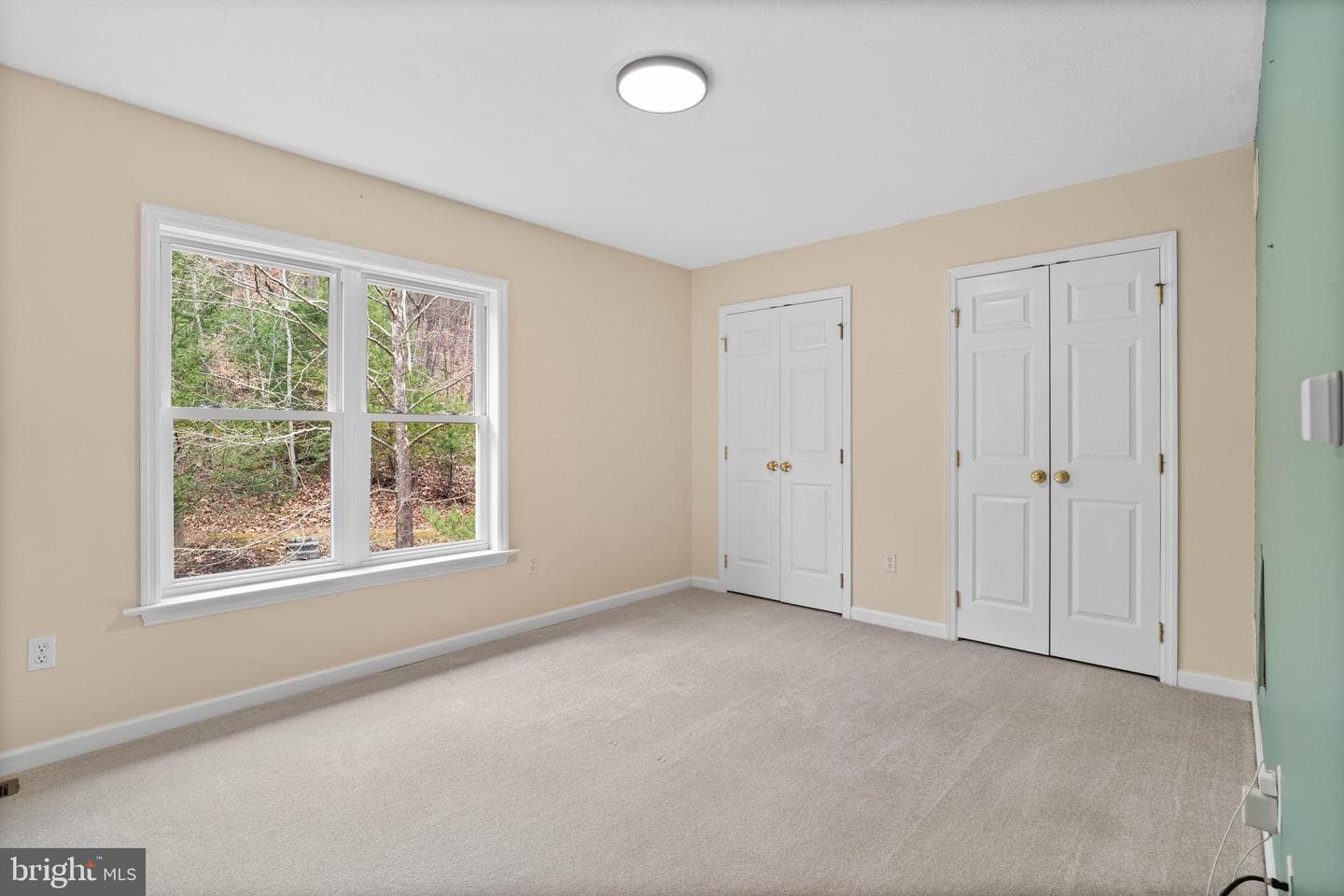 190 Michael Road photo 36