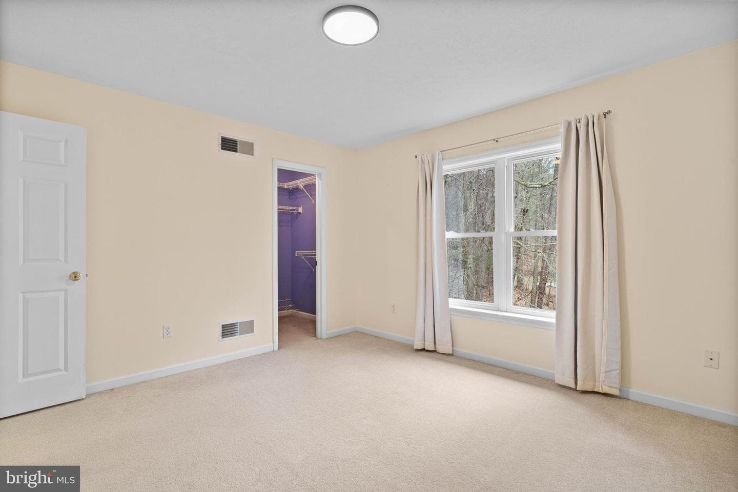 190 Michael Road photo 38