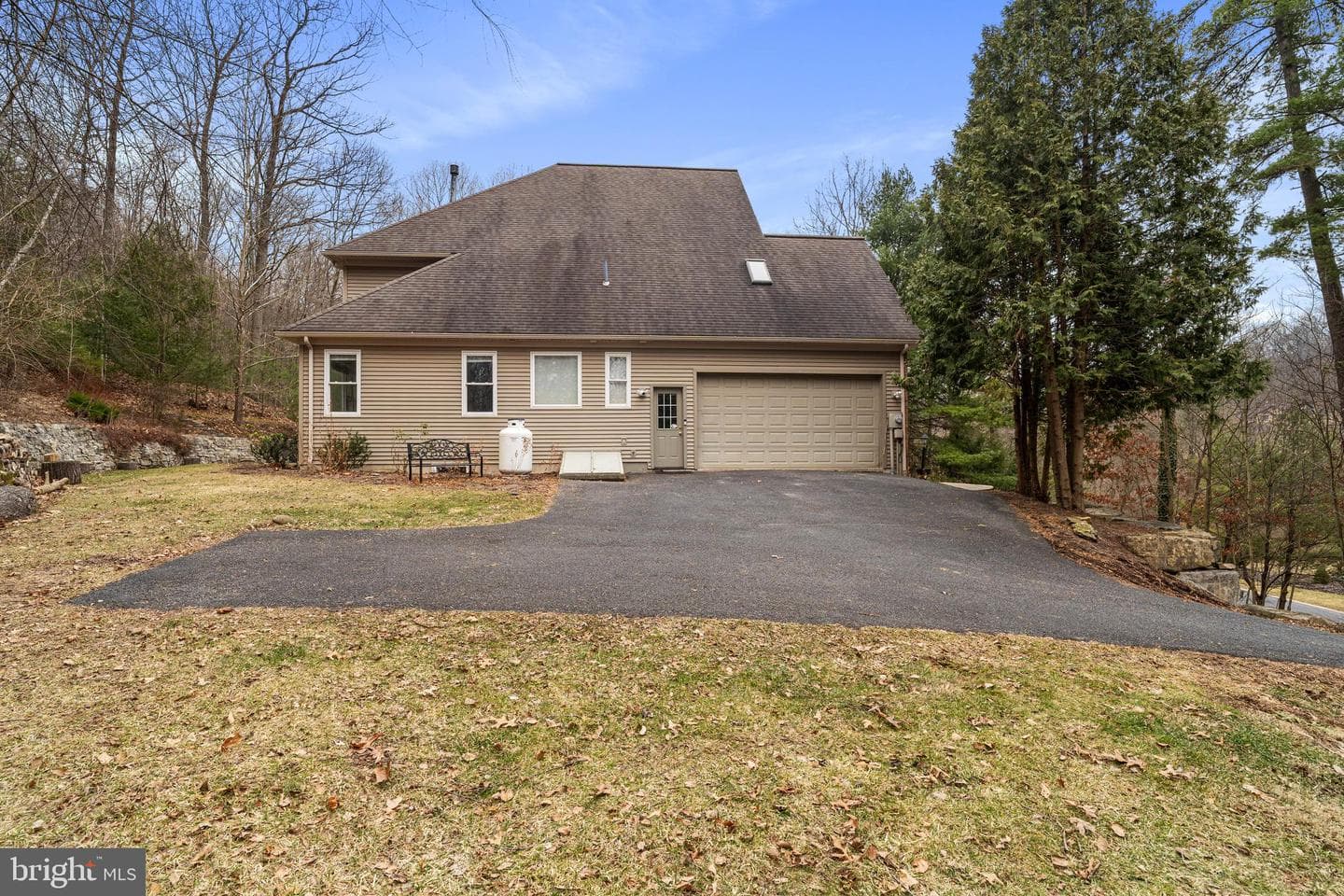 190 Michael Road photo 51