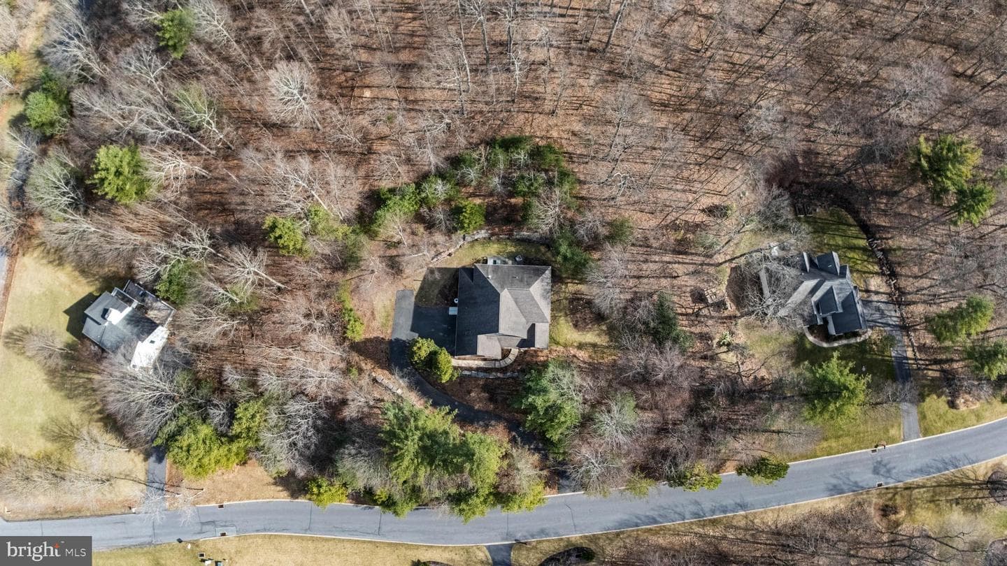190 Michael Road photo 57