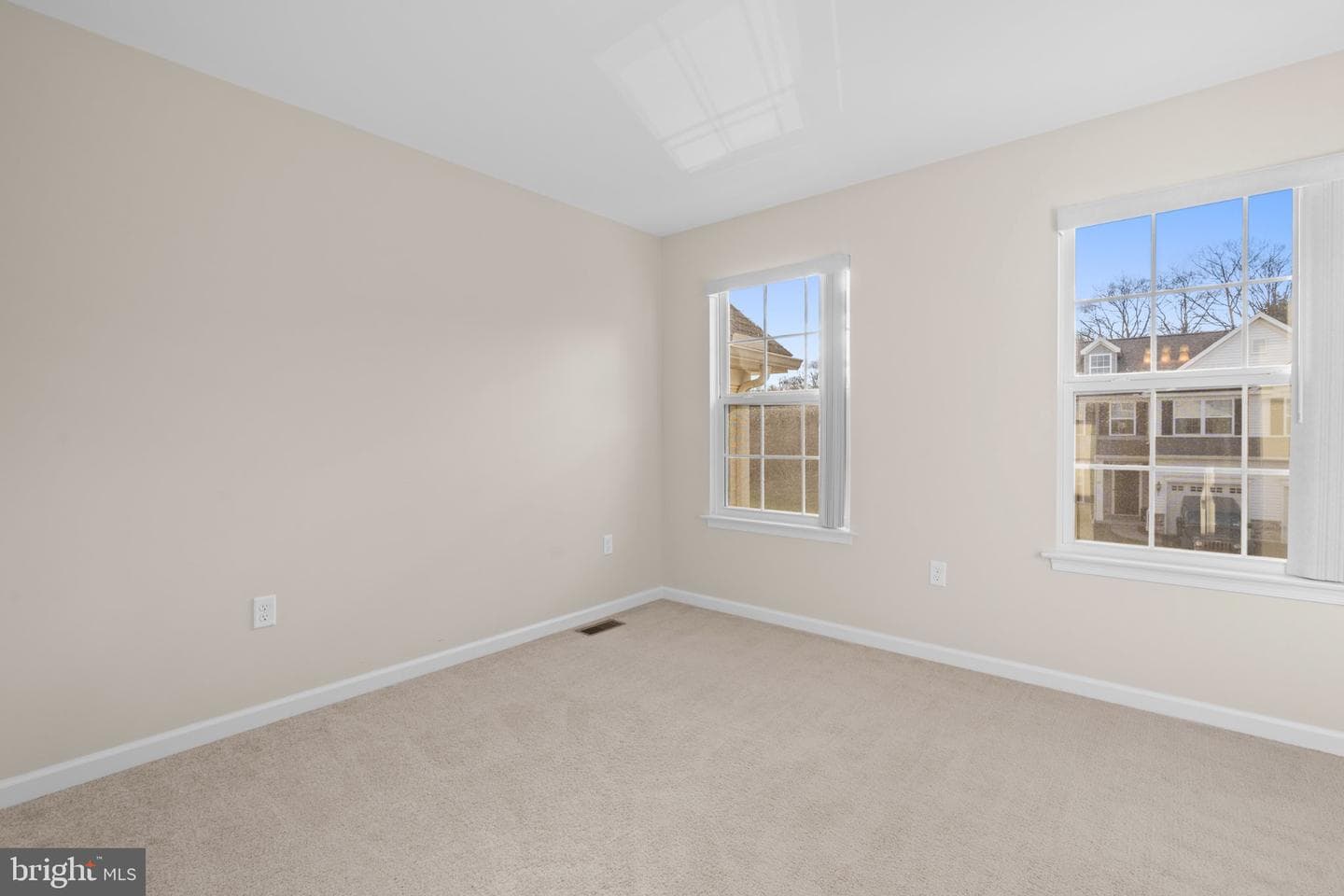232 Kestrel Lane photo 25