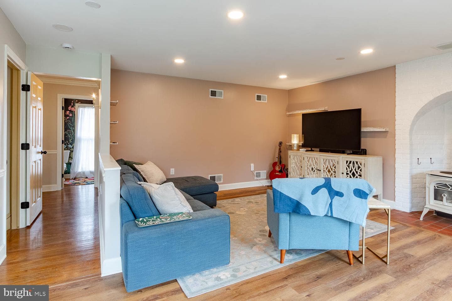 115 Heiskel Drive photo 28