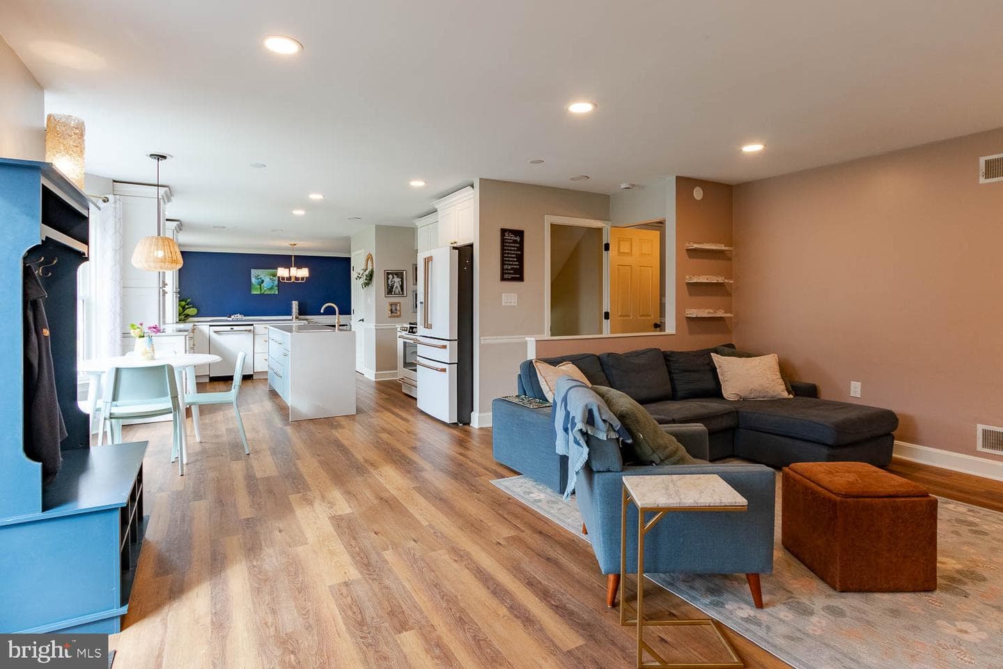 115 Heiskel Drive photo 3