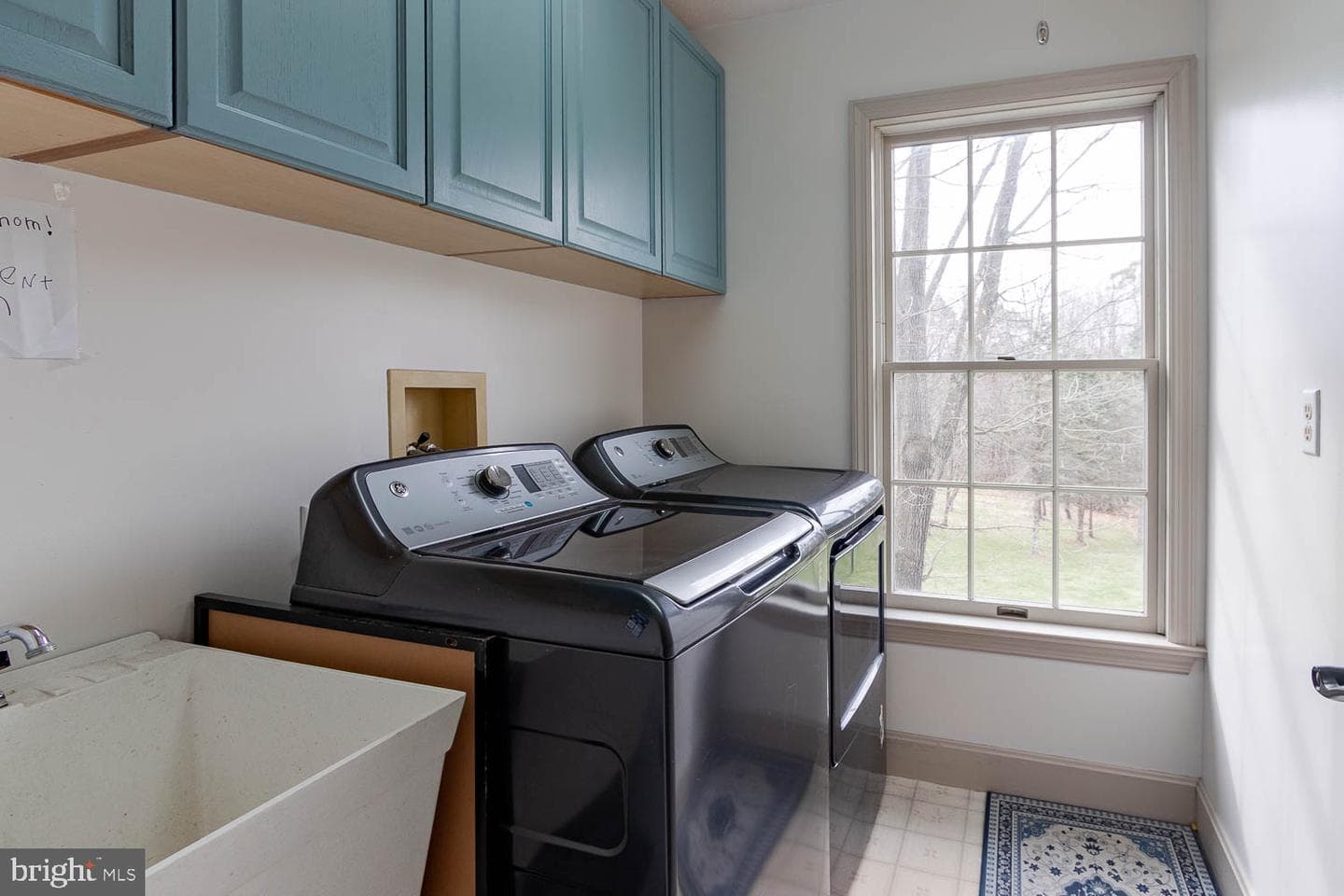 115 Heiskel Drive photo 32