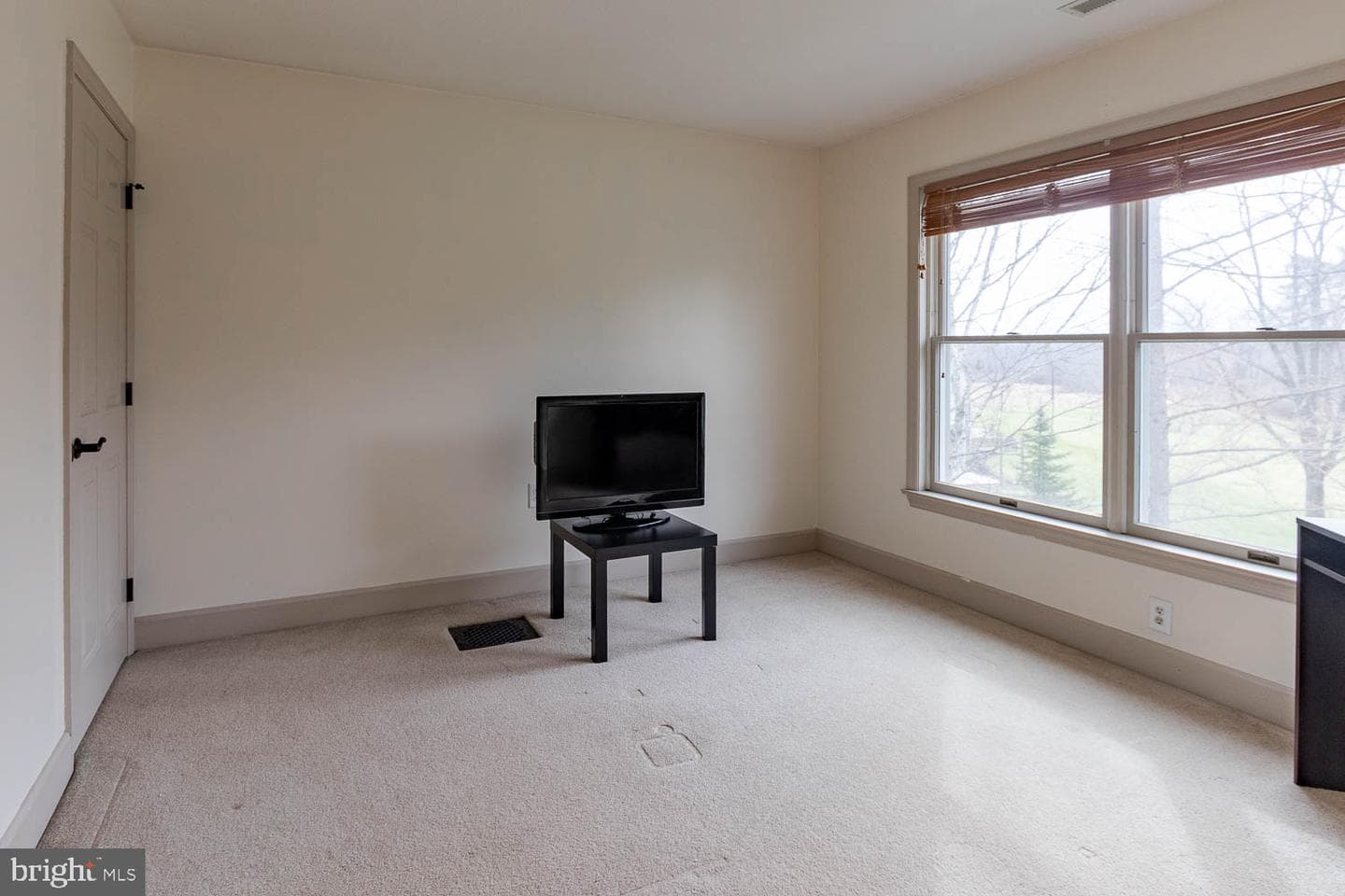 115 Heiskel Drive photo 35