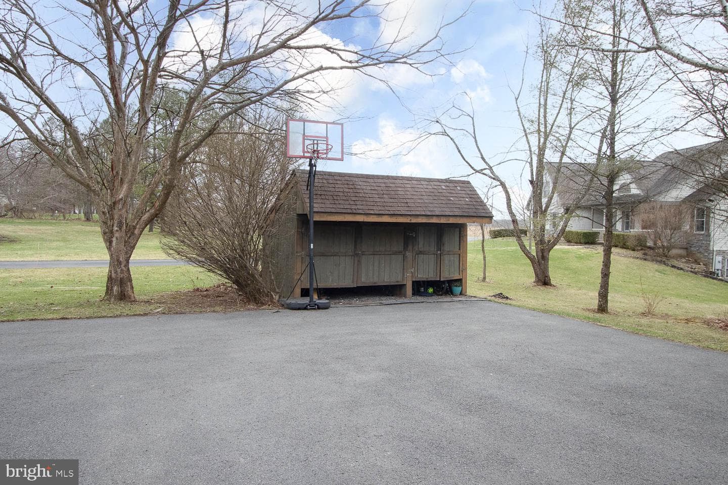 115 Heiskel Drive photo 8