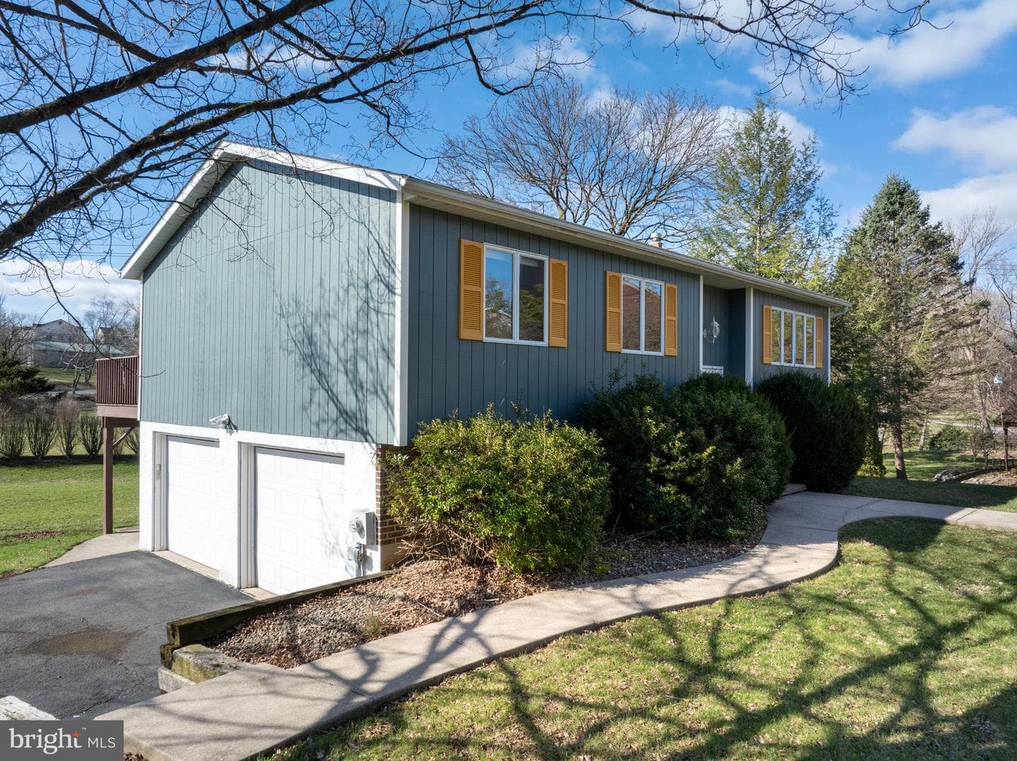 1202 Pine Circle photo 14