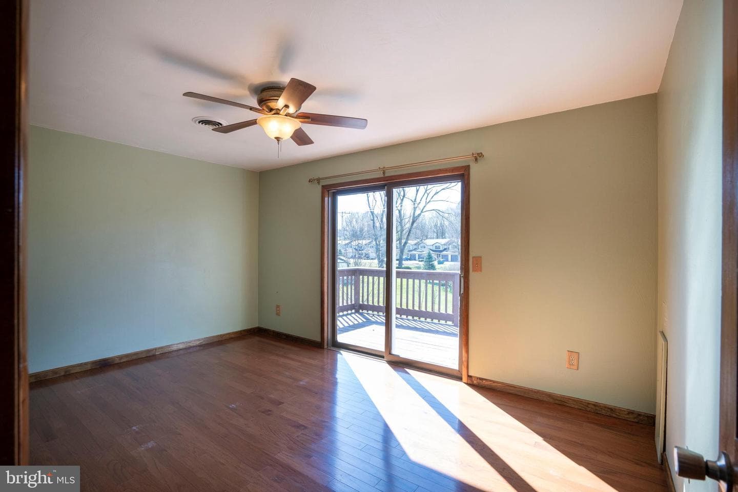 1202 Pine Circle photo 31