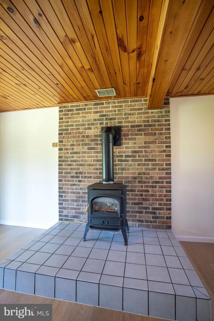 1202 Pine Circle photo 43