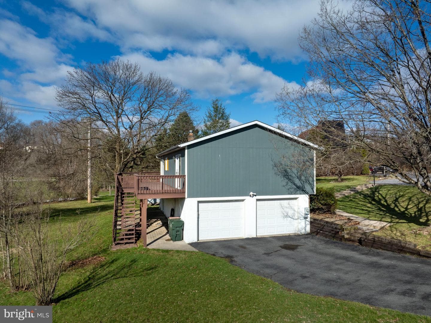 1202 Pine Circle photo 6