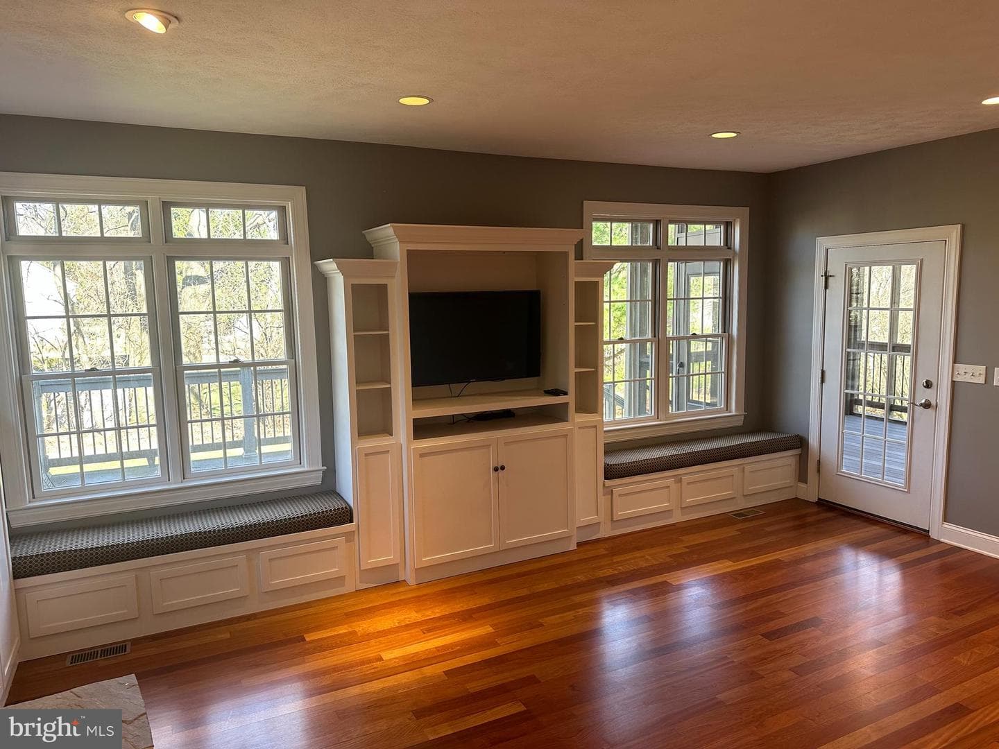 1007 Amelia Ave. photo 23