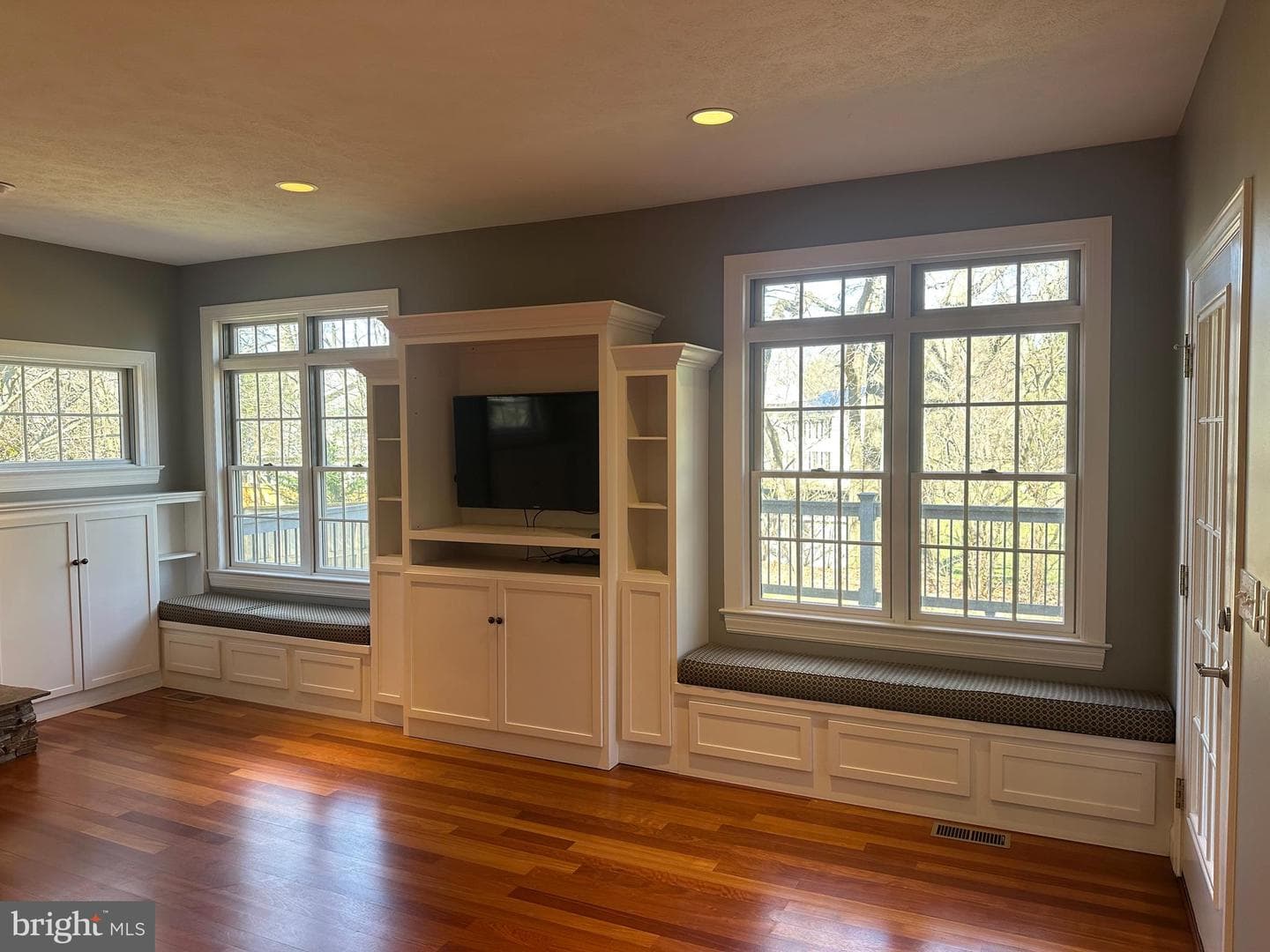1007 Amelia Ave. photo 25