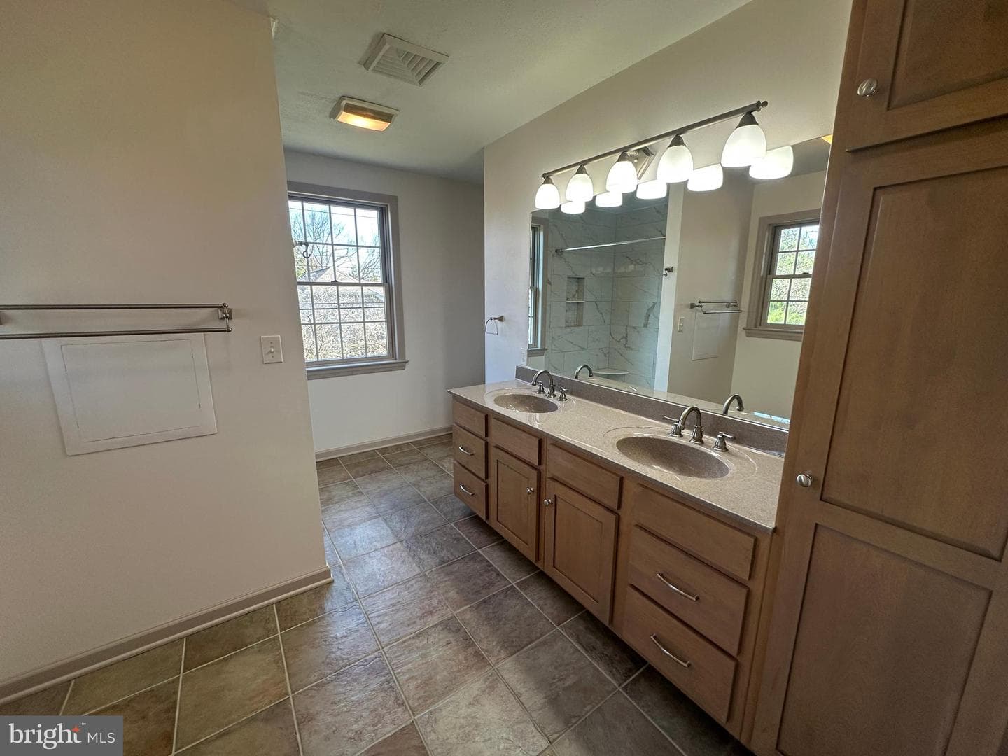 1007 Amelia Ave. photo 38