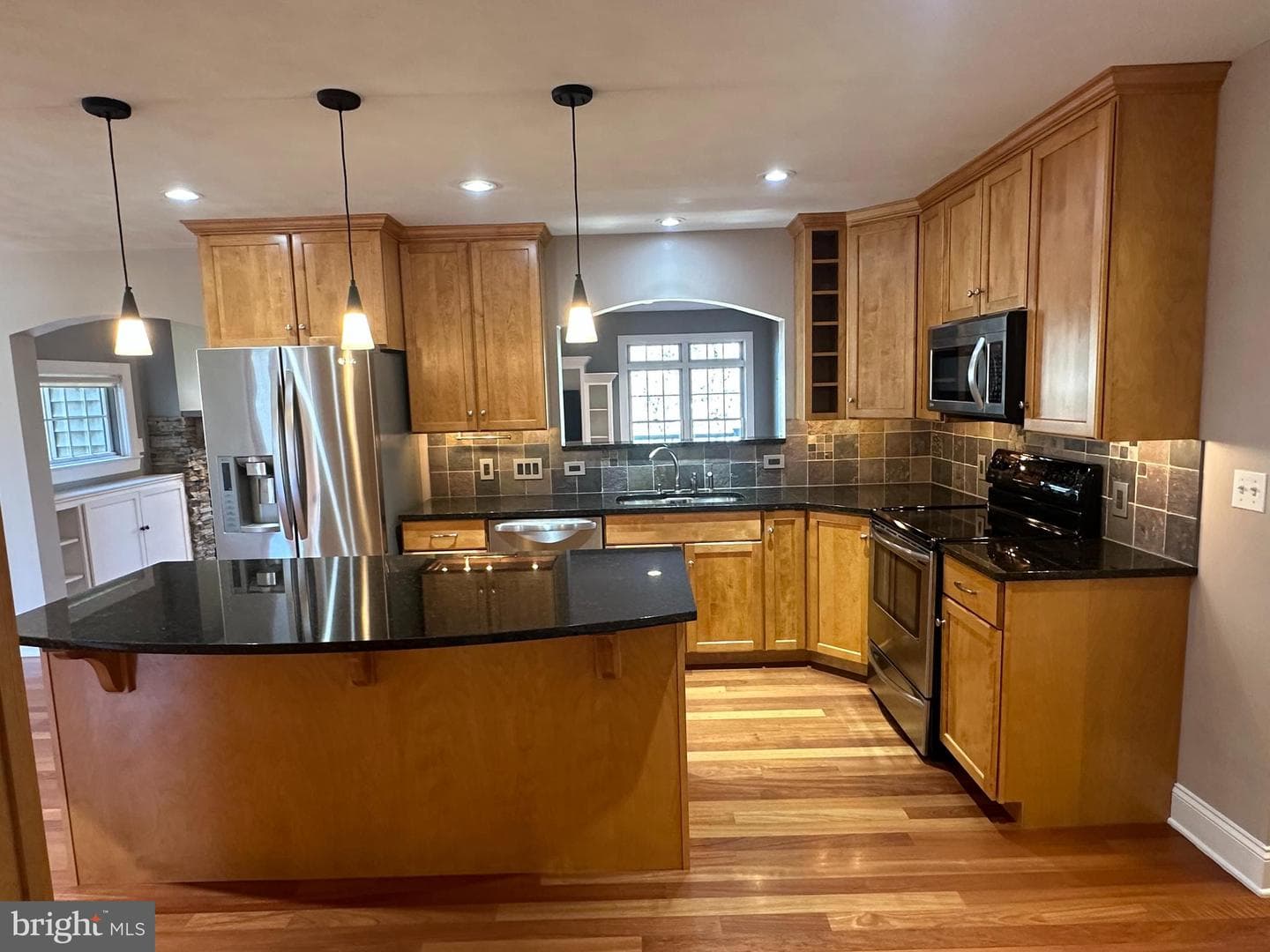 1007 Amelia Ave. photo 9