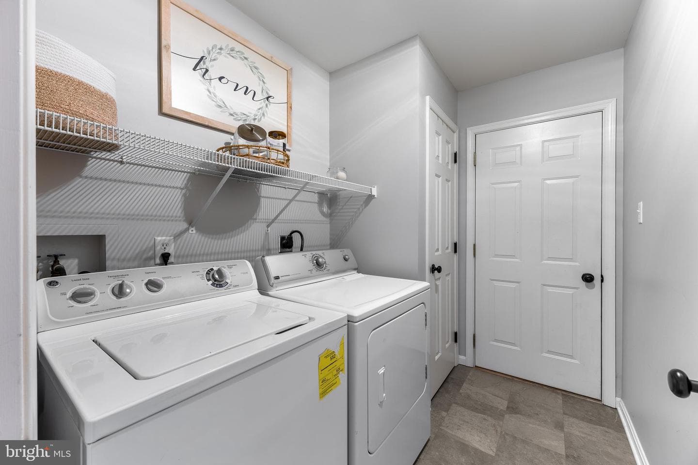 200 Doubletree Place photo 17