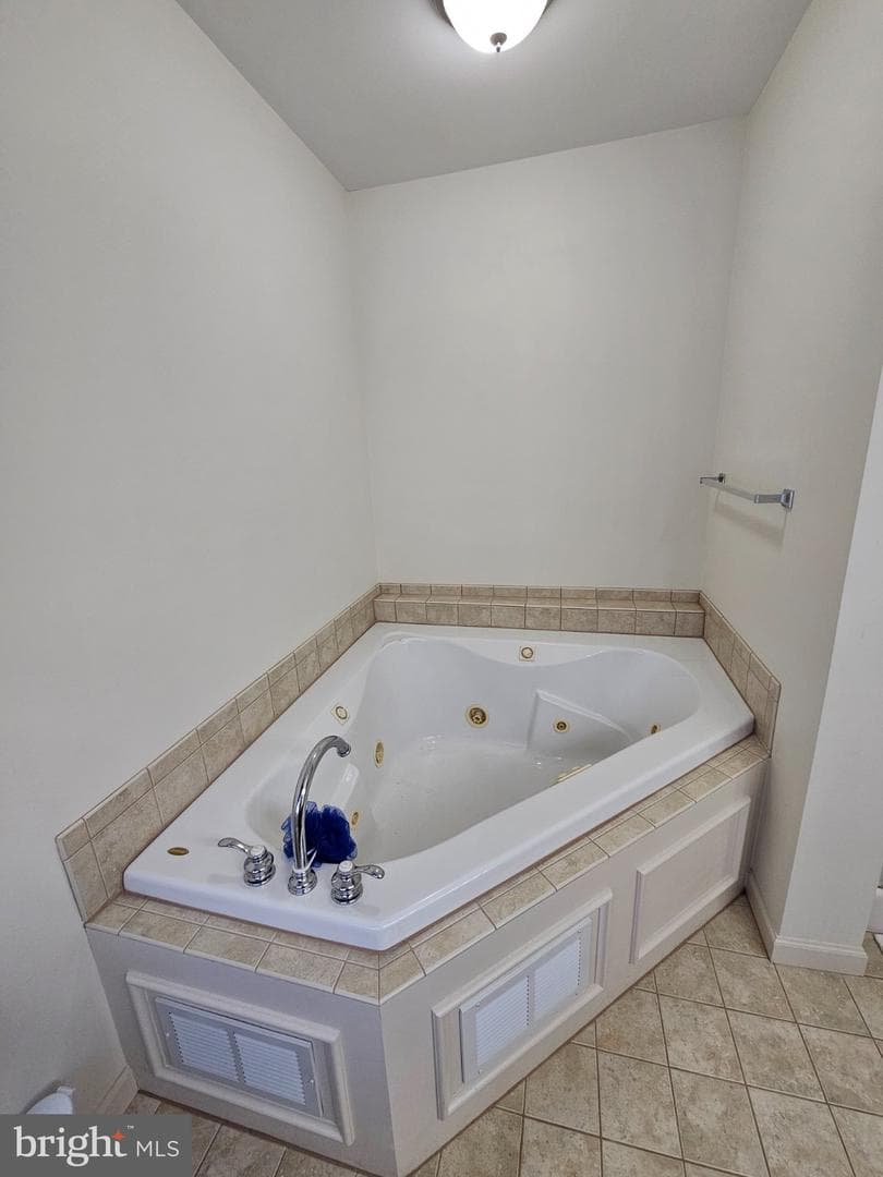 106 Lincoln Avenue photo 26