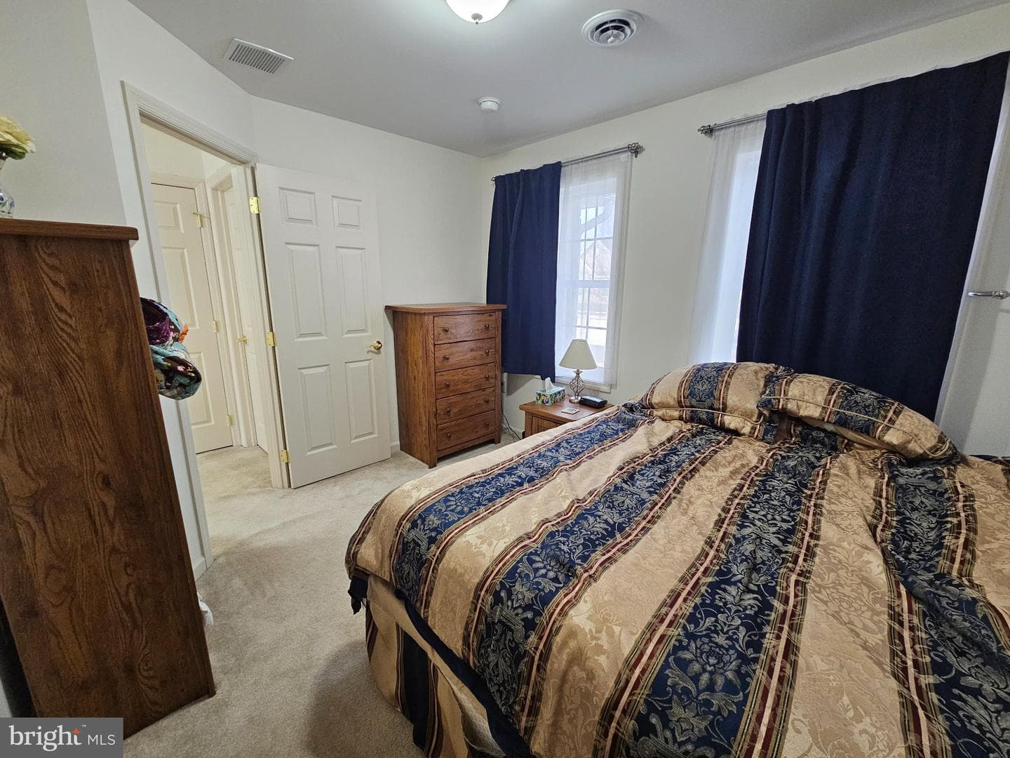 106 Lincoln Avenue photo 37