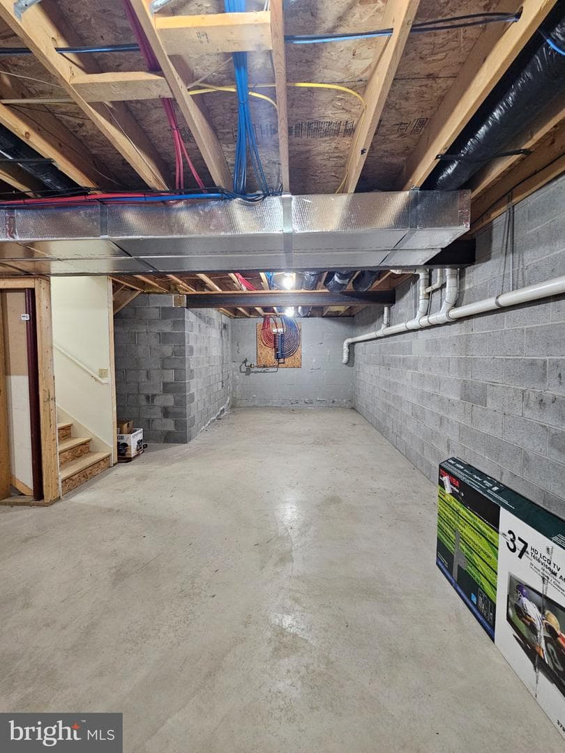 106 Lincoln Avenue photo 43