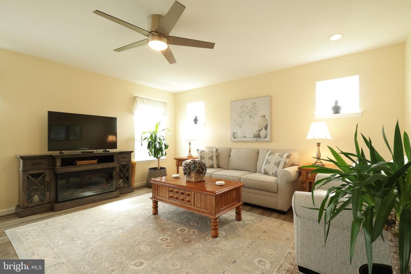 155 Isabella Circle photo 10