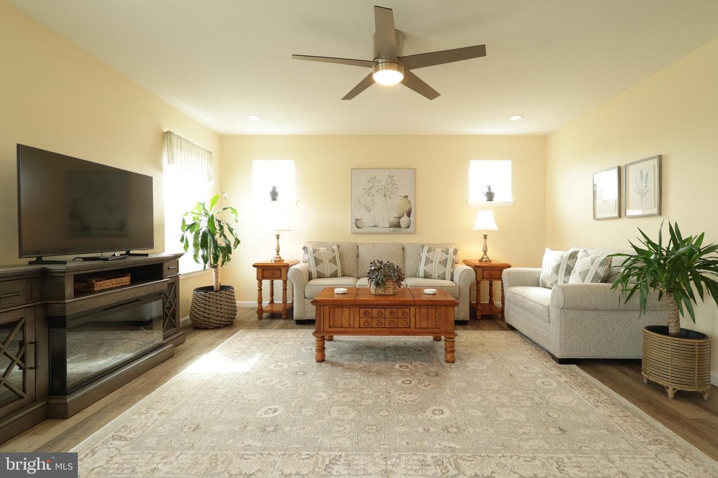 155 Isabella Circle photo 11