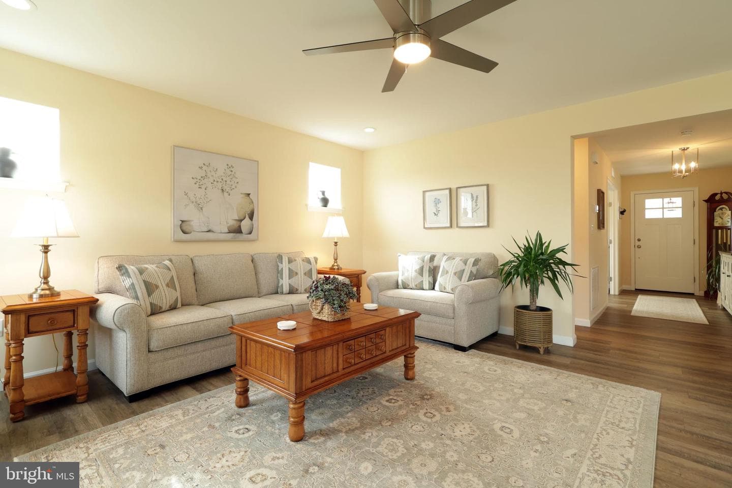 155 Isabella Circle photo 12