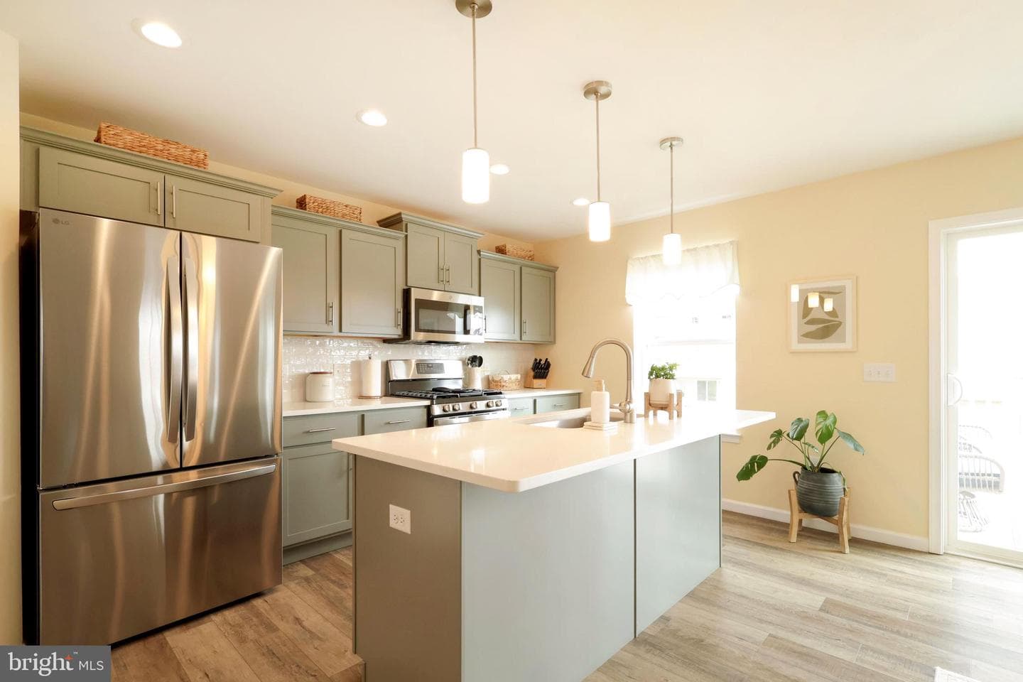 155 Isabella Circle photo 24