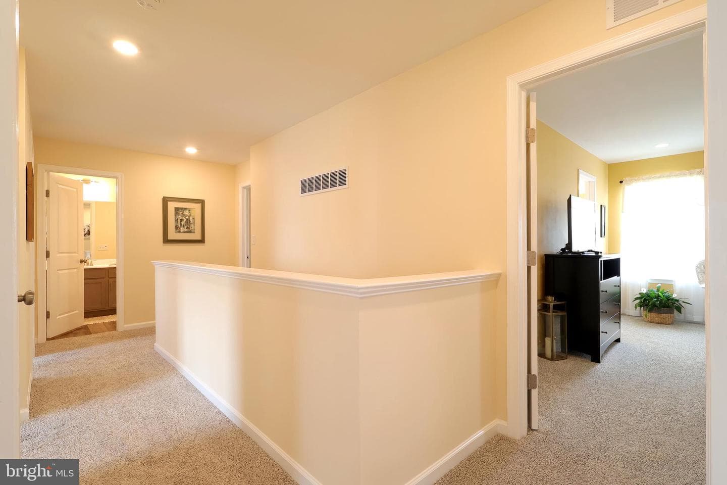 155 Isabella Circle photo 34