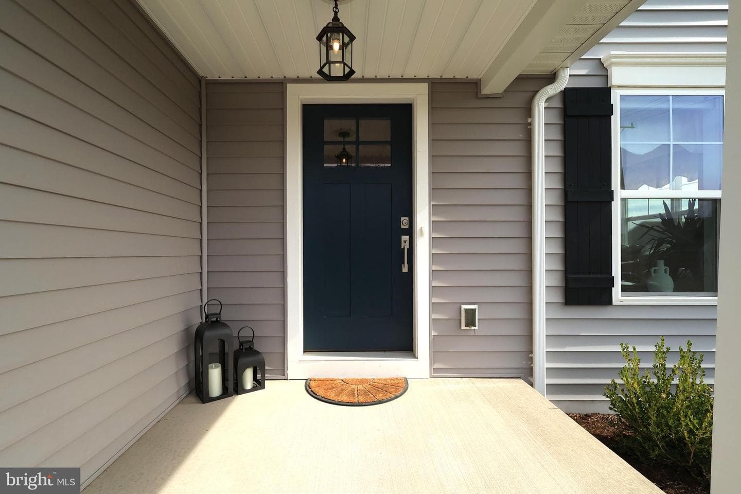 155 Isabella Circle photo 4