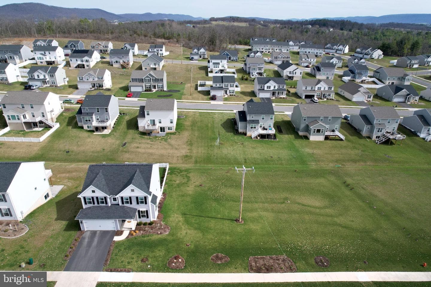155 Isabella Circle photo 63