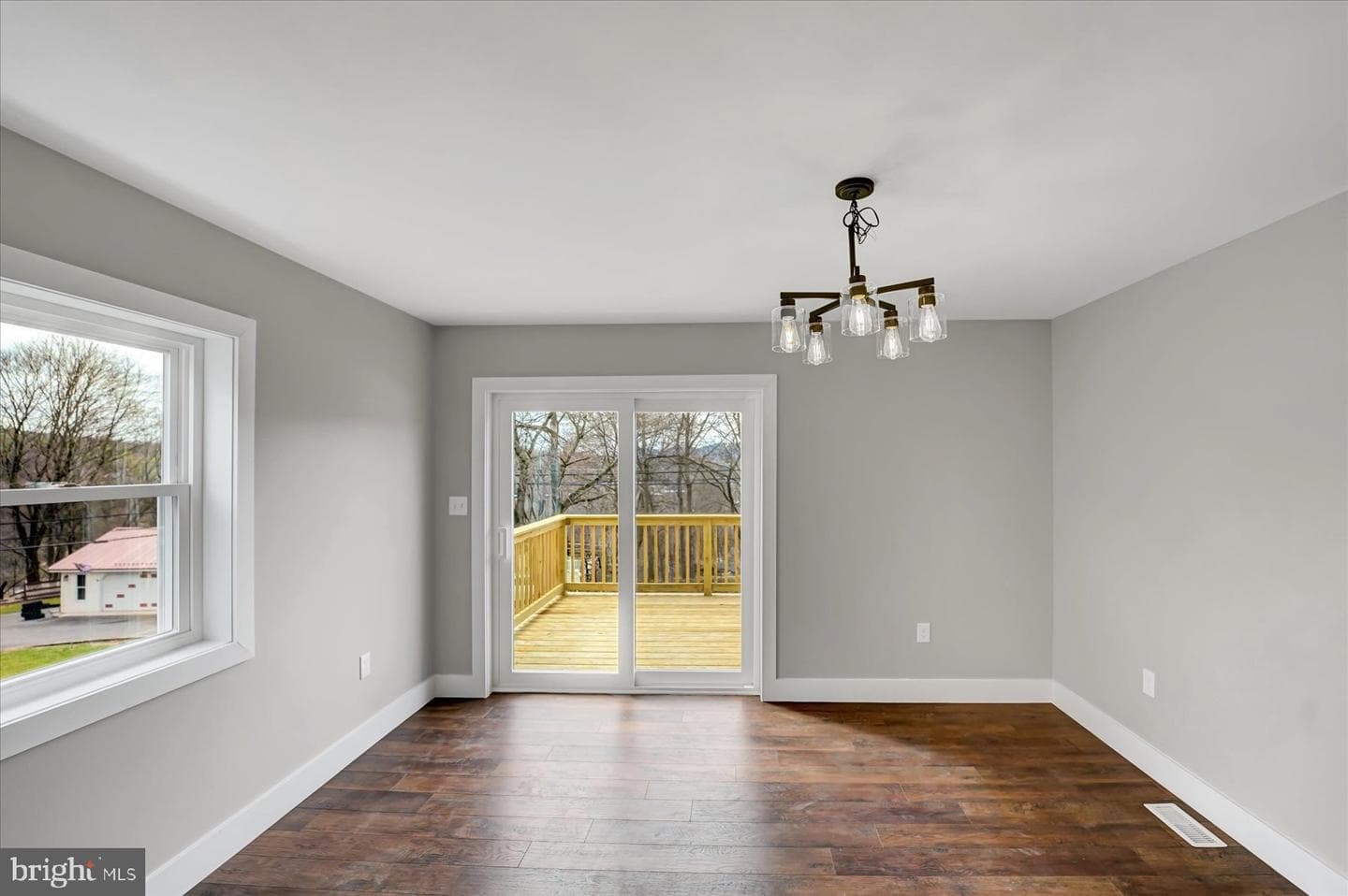 361 S Spring Street photo 6
