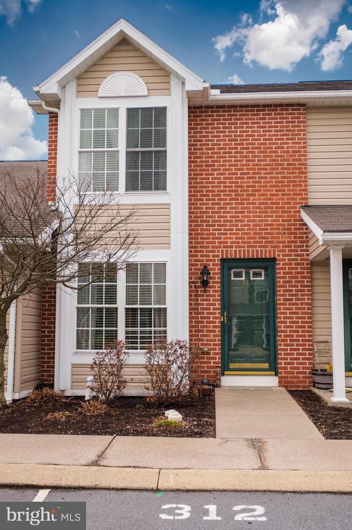 312 Pebble Lane photo 30